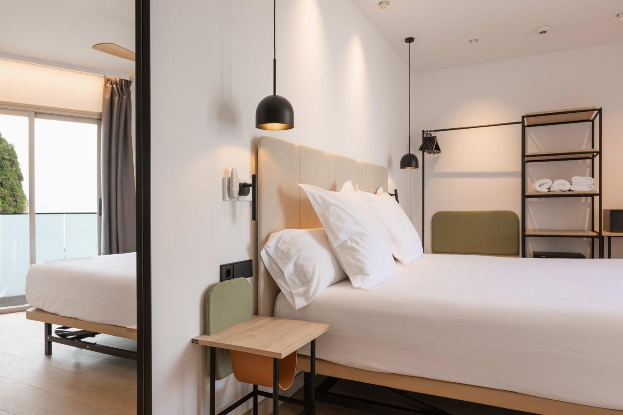 Hostal Mari San Antonio  Eksteriør bilde